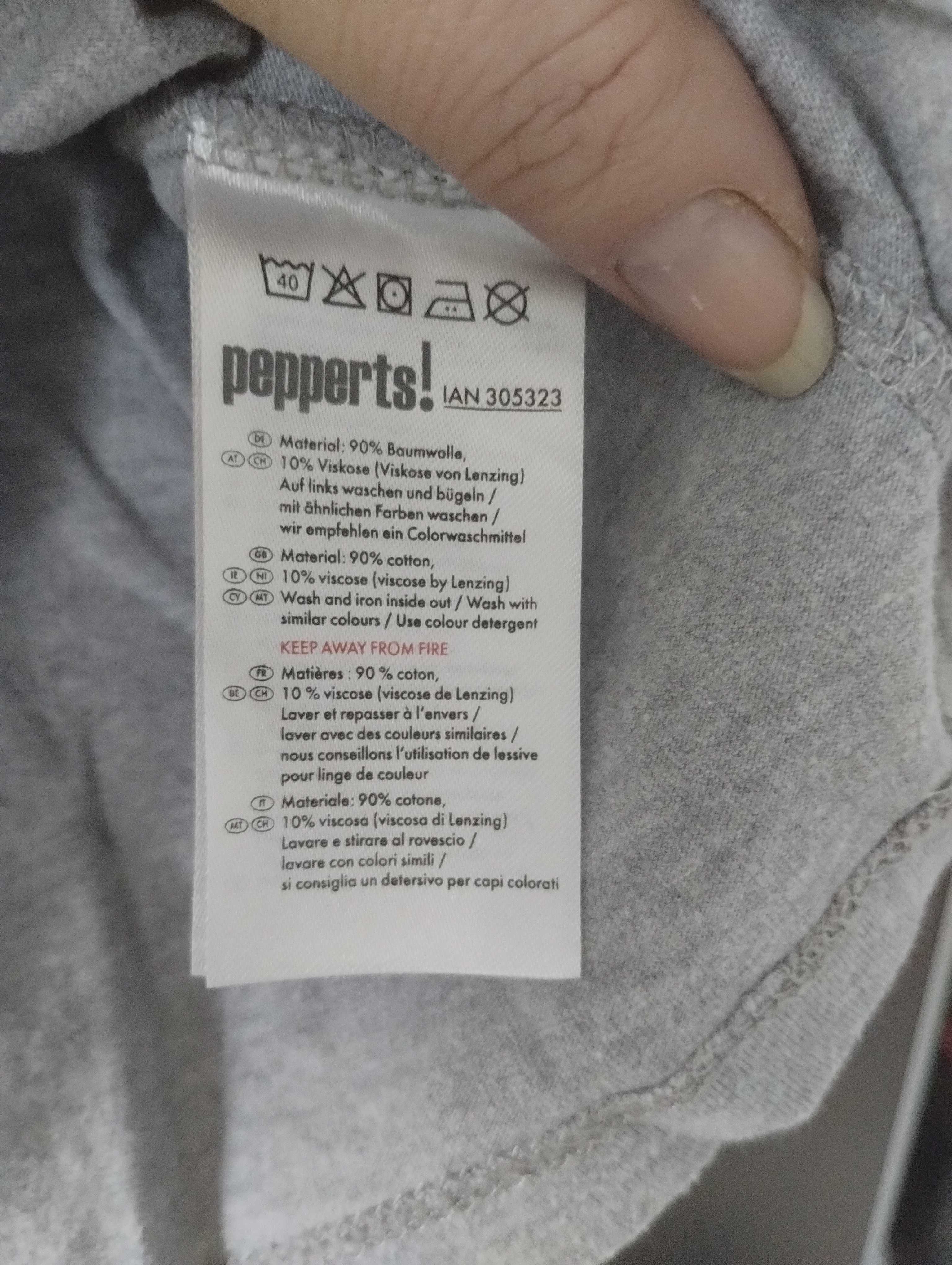 Szara bluzka od piżamy 134