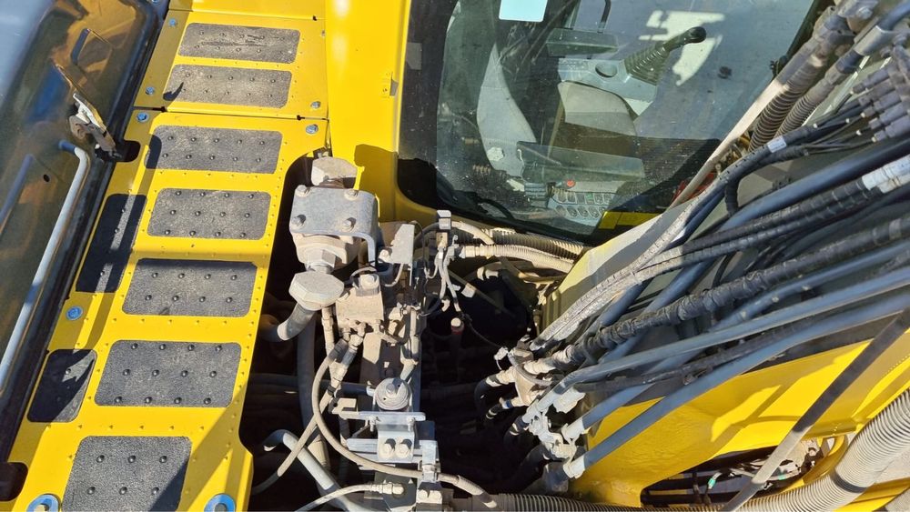 Продам экскаватор Komatsu PC 210 LC , 2018 г