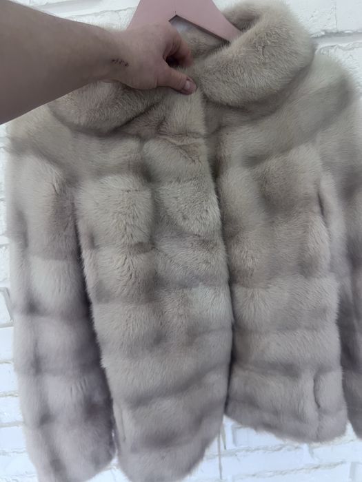 Натурвльна шуба з норки коротка