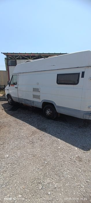 Autocaravana com casa de banho