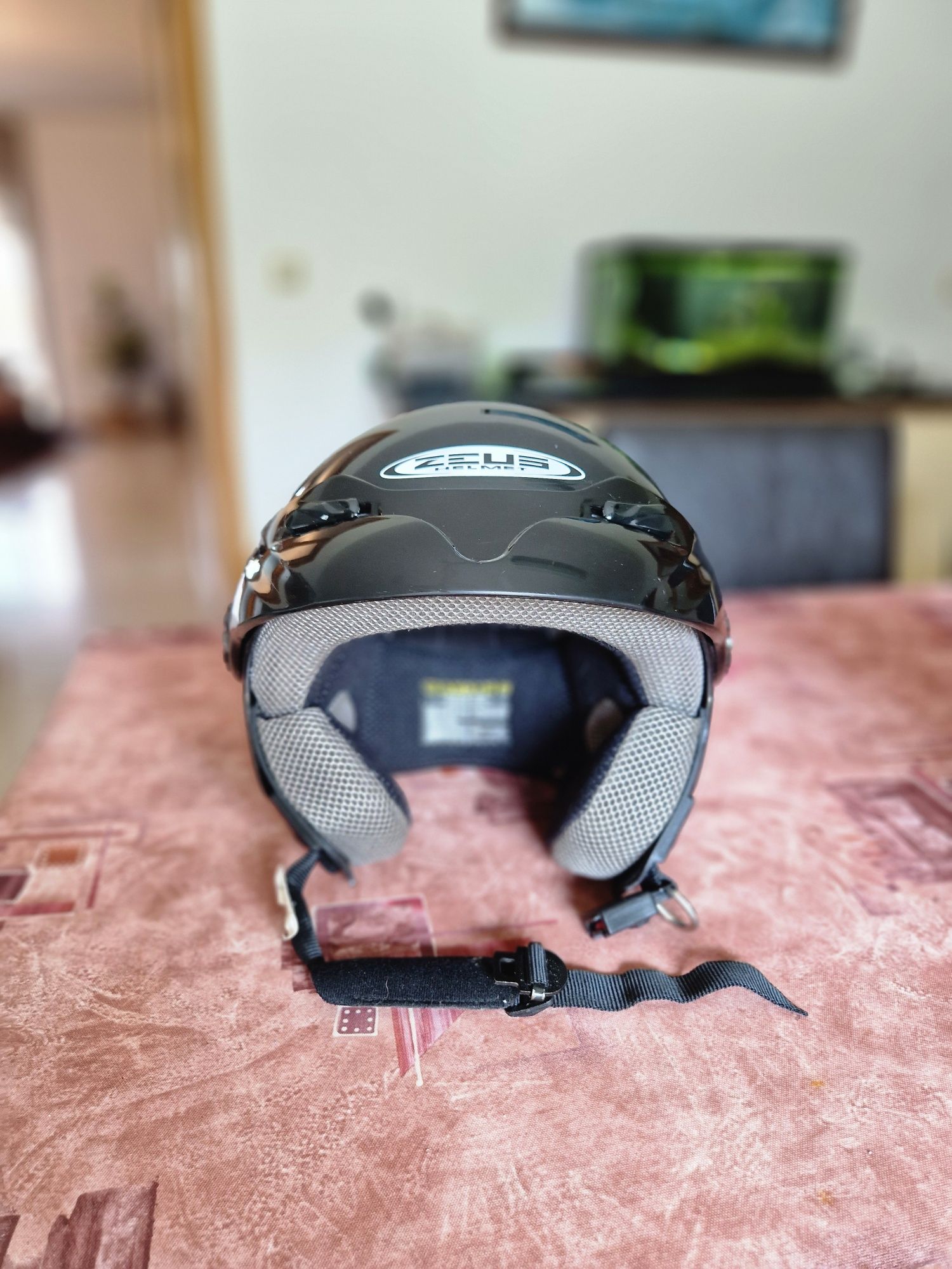 Capacete ZEUS - Tamanho M