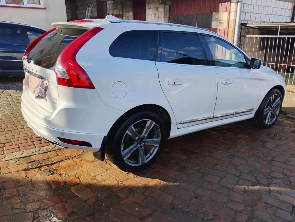 Volvo XC 60 T5 AWD