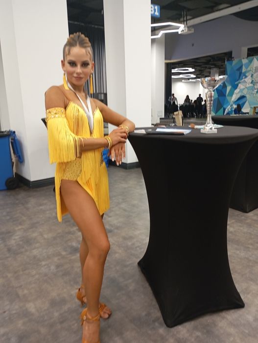 Продам платье латина