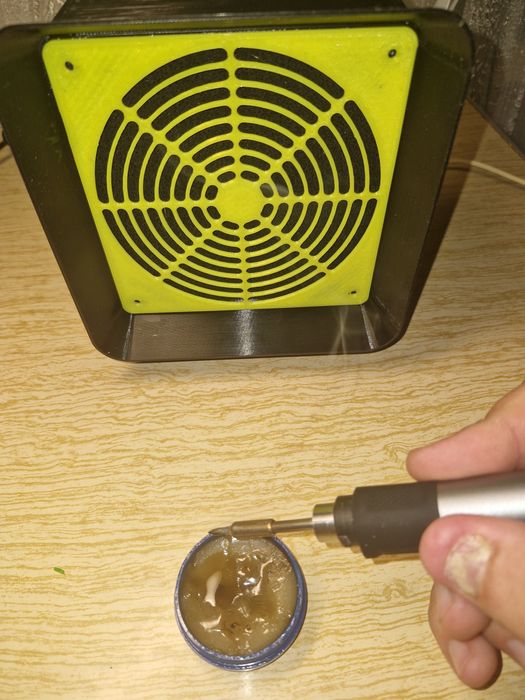 Вытяжка для пайки / Димопоглинач