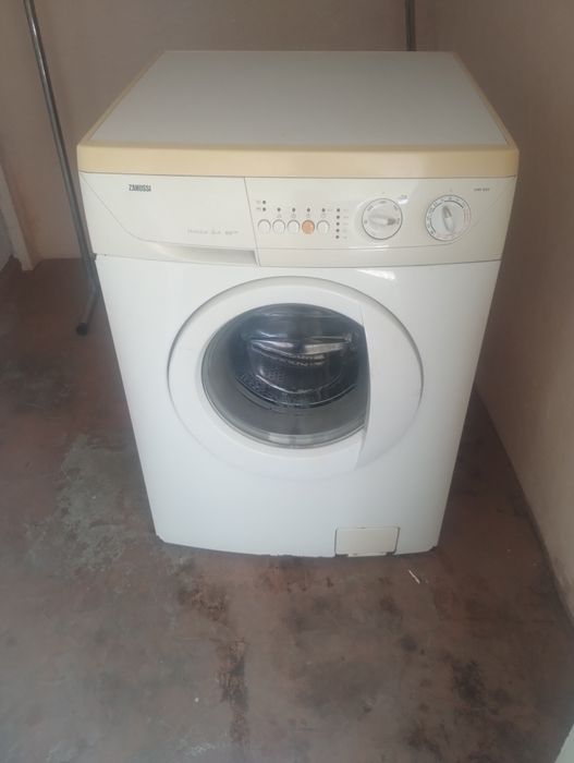 Продам стиральную машину