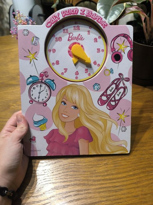 Nauka godzin z Barbie