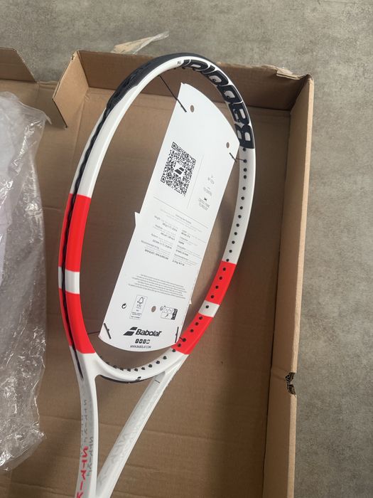 Babolat Pure Strike Gen 4 – Najnowszy model 16x20, Rączka 3