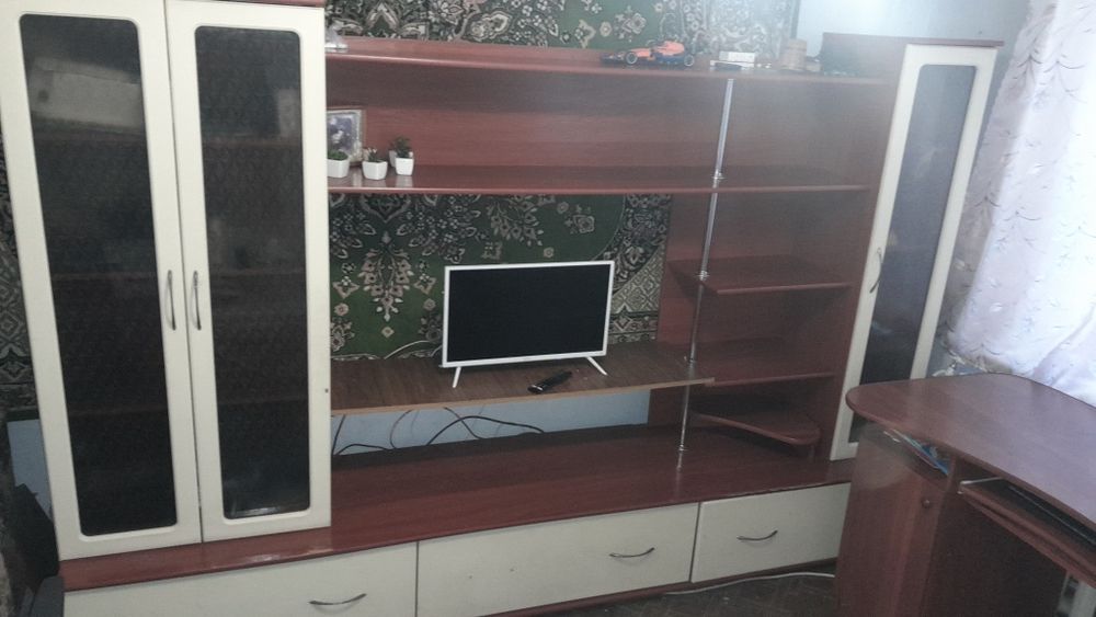 Срочно,продаю стінку