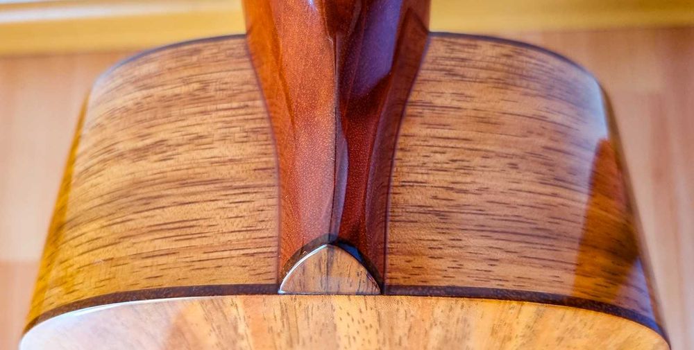 Ukulele Pono - Acácia Tenor Deluxe (ATD)