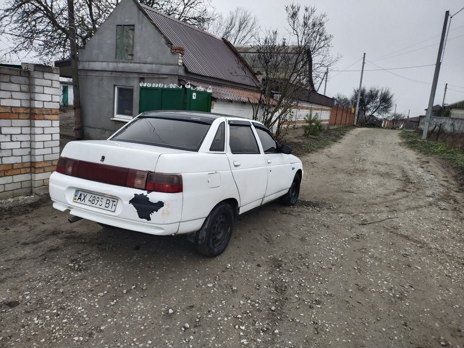 Продам неплохой авто ваз 2110.газ.бензин.свежий антифриз.новый стартер