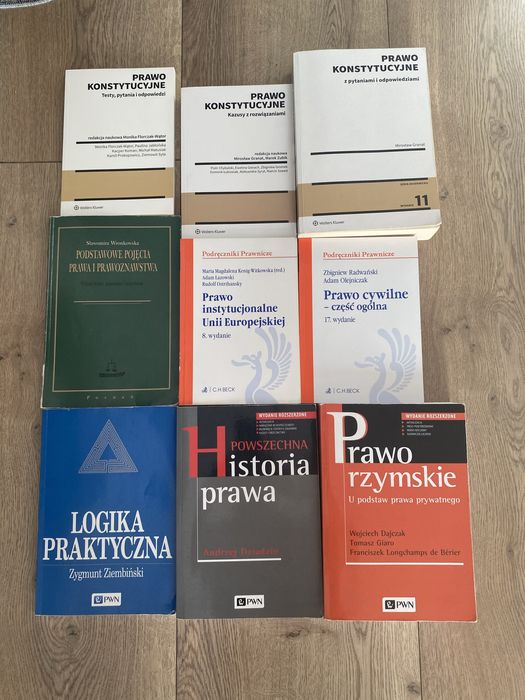 Nowe i mało używane podręczniki do prawa