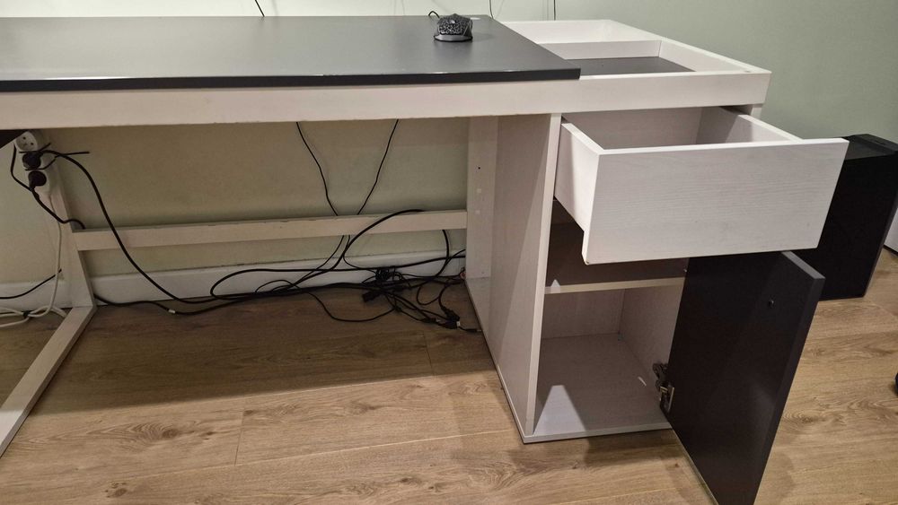 Biurko VOX seria Nest