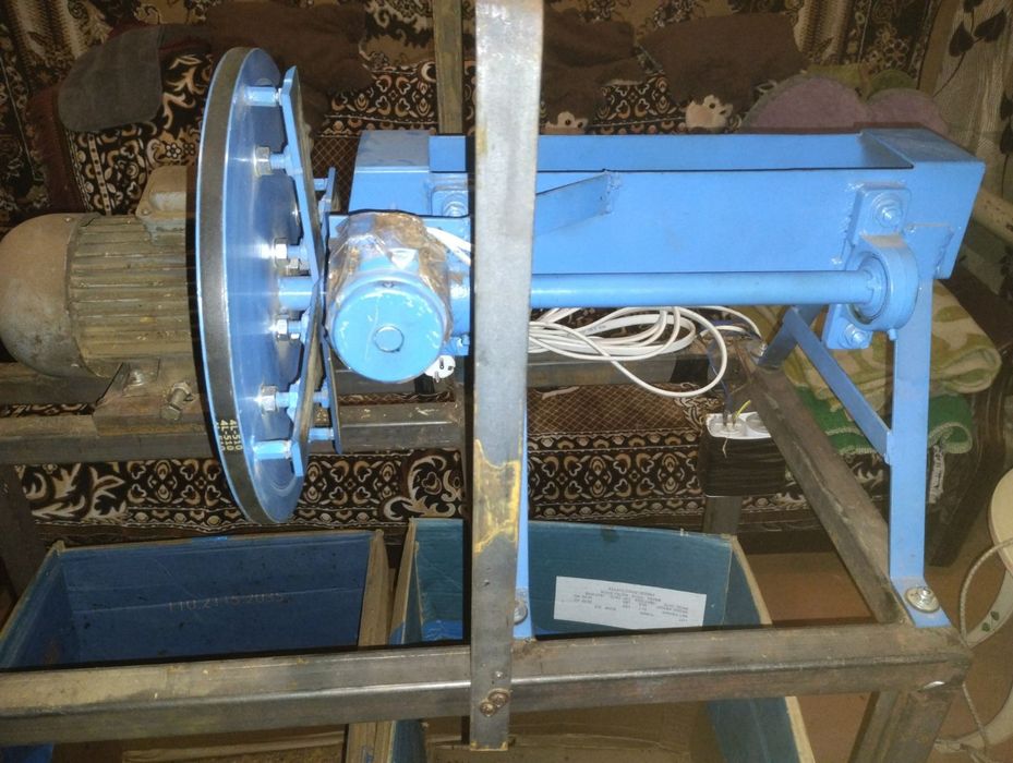 Станок для різки листя Вертоліт