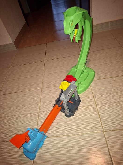 Продам трек Hot Wheels