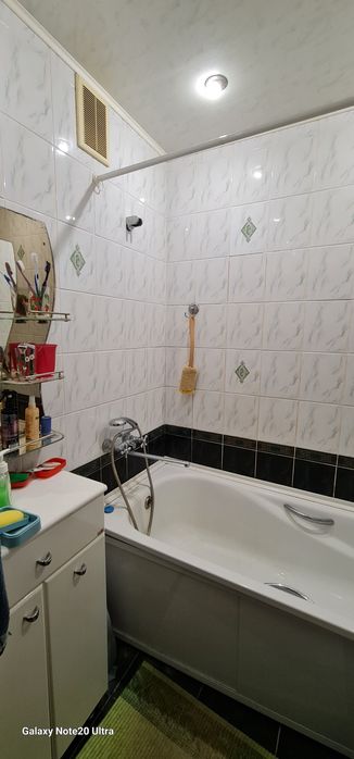 Здам трехкомнатную квартиру