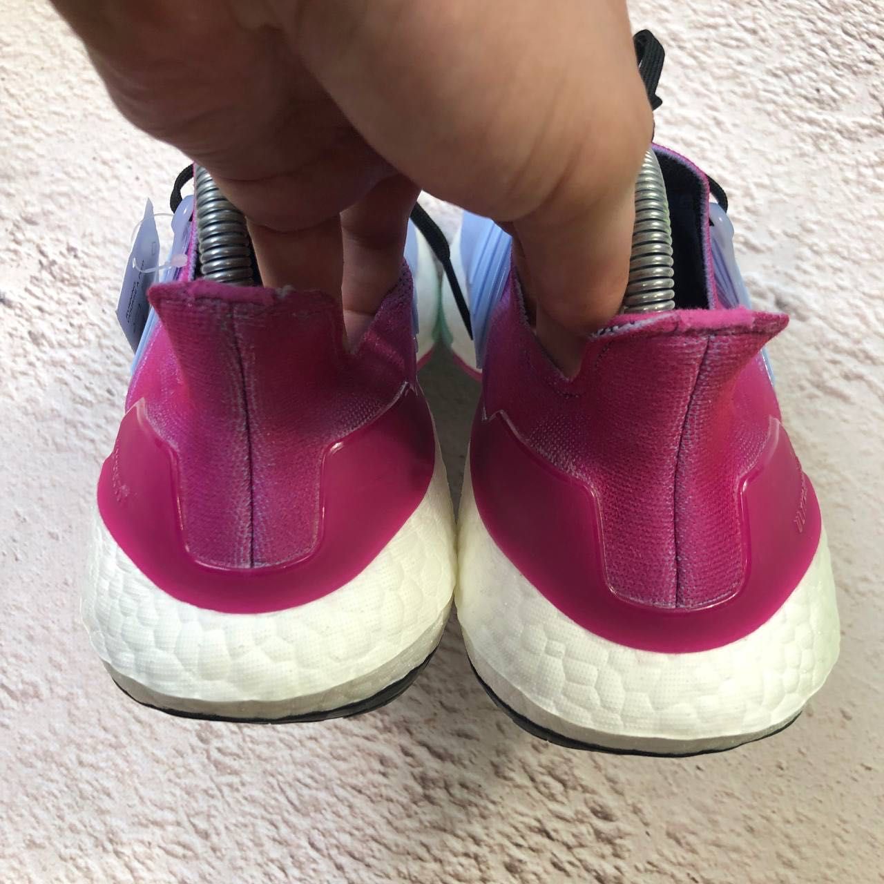 HP9933 нові оригінал adidas ultraboost 22 light primeknit performance