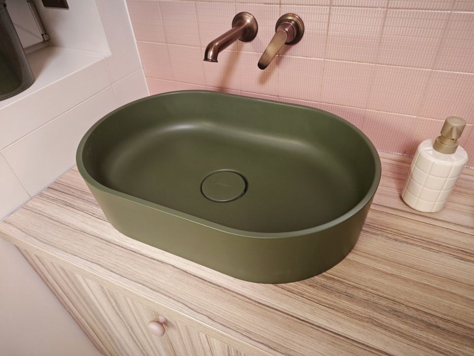 Oliwkowa umywalka nablatowa Ovo M+ Olive Omnires