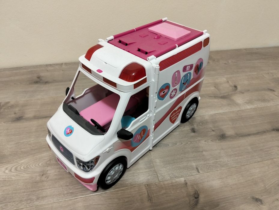 Karetka Barbie orginalna