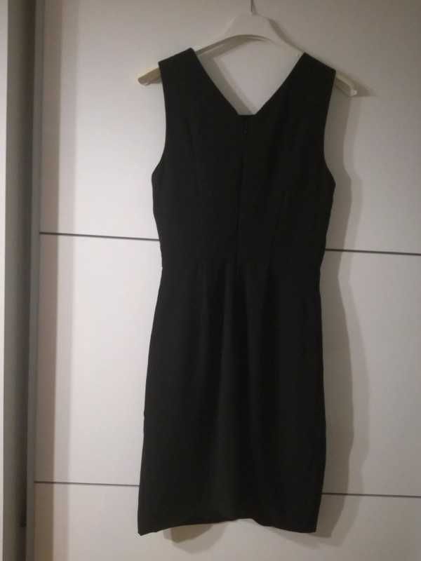 Sukienka czarna Mohito rozmiar 34
