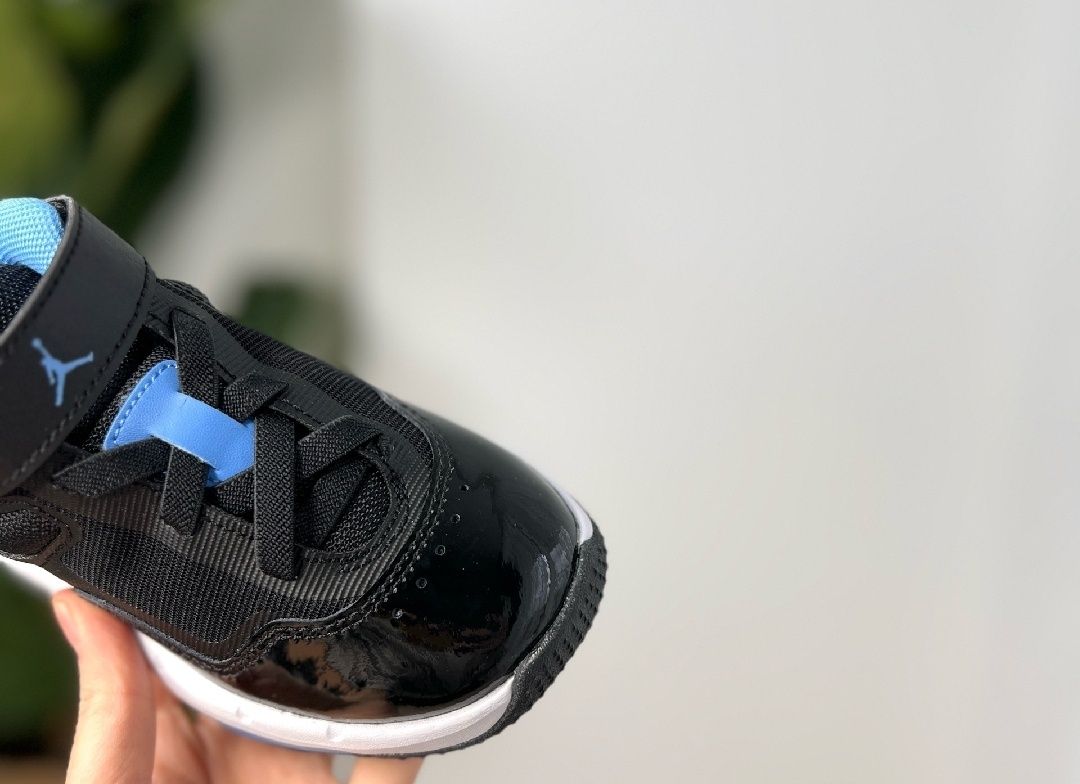 Дитячі оригінальні хайтопи Nike Jordan 27,5р.