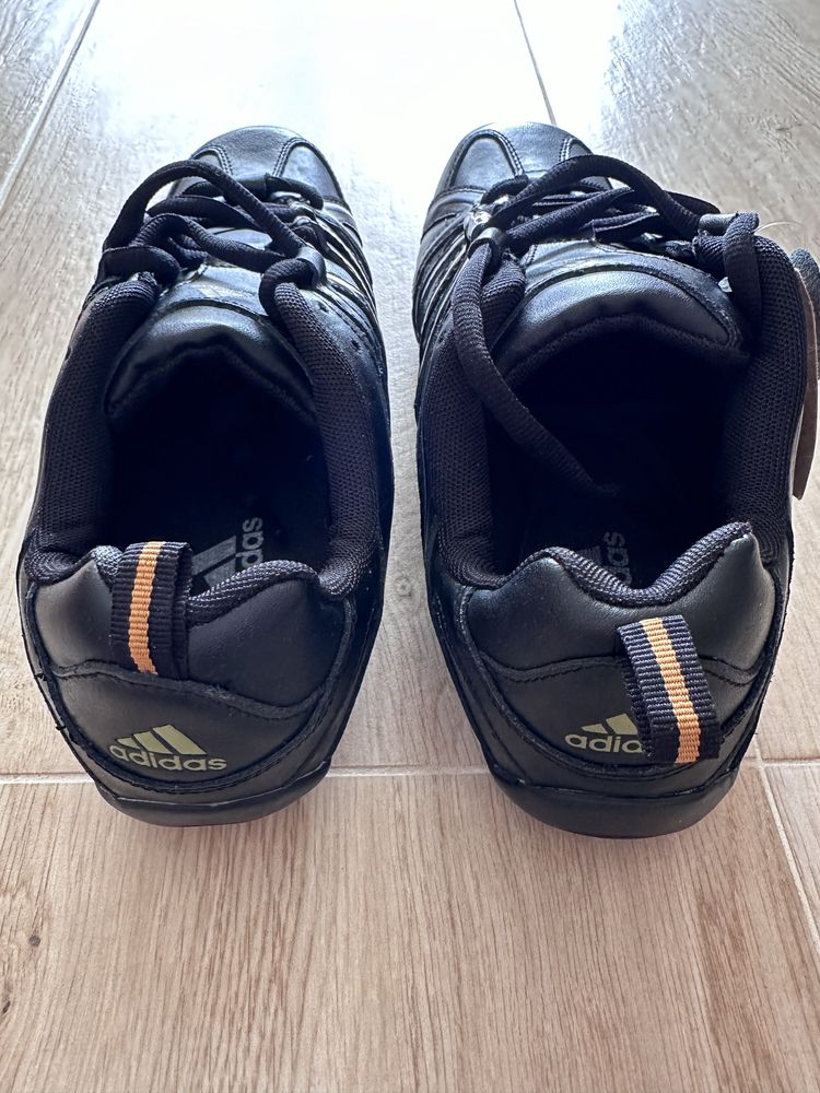 Nowe sportowe buty Adidas czarne r. 45  okazja