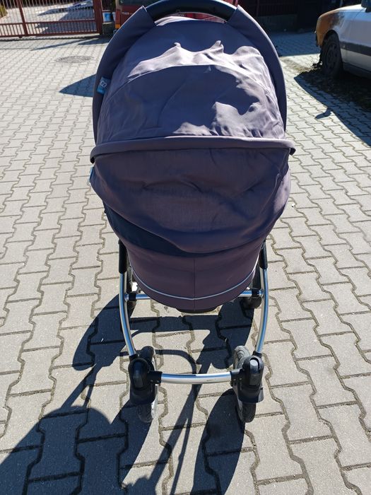 Sprzedam wózek dziecięcy (gondola) firmy Baby Design. W pełni sprawny