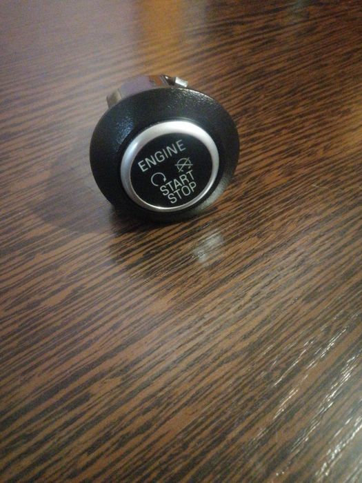 Кнопка запуску двигуна Ford Focus lll б/у