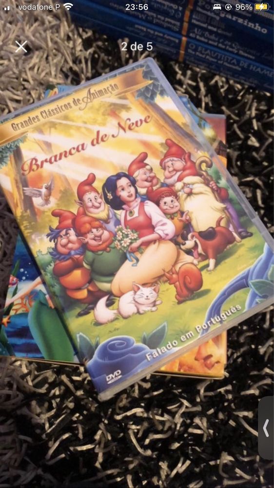 Vendo Contos de Ouro em ingles e portugues