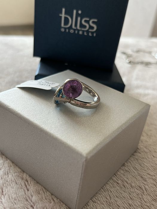 Каблучка Bliss з натуральним камнем і діамантом