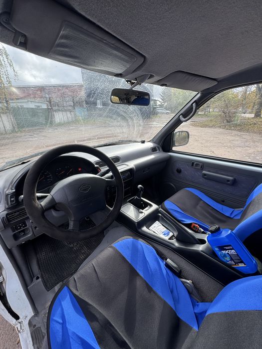 Nissan Serena 2.3 дизель пасажир