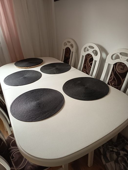 Sprzedam stół z krzesłami możliwość transportu za dopłatą