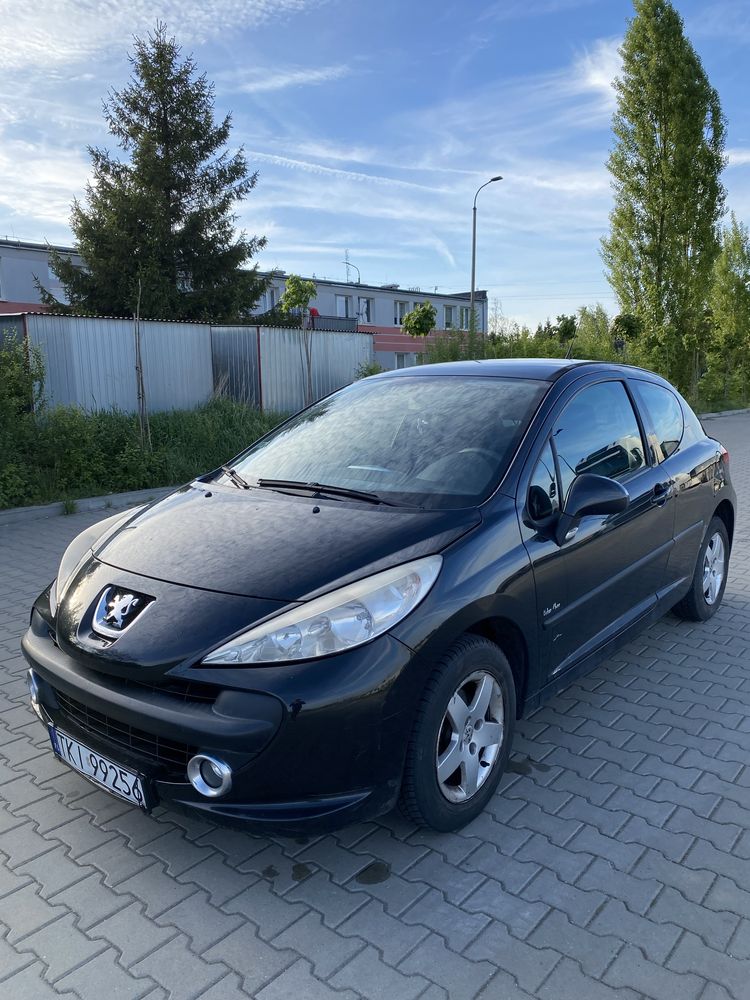 Peugeot 207 1.4 benzyna