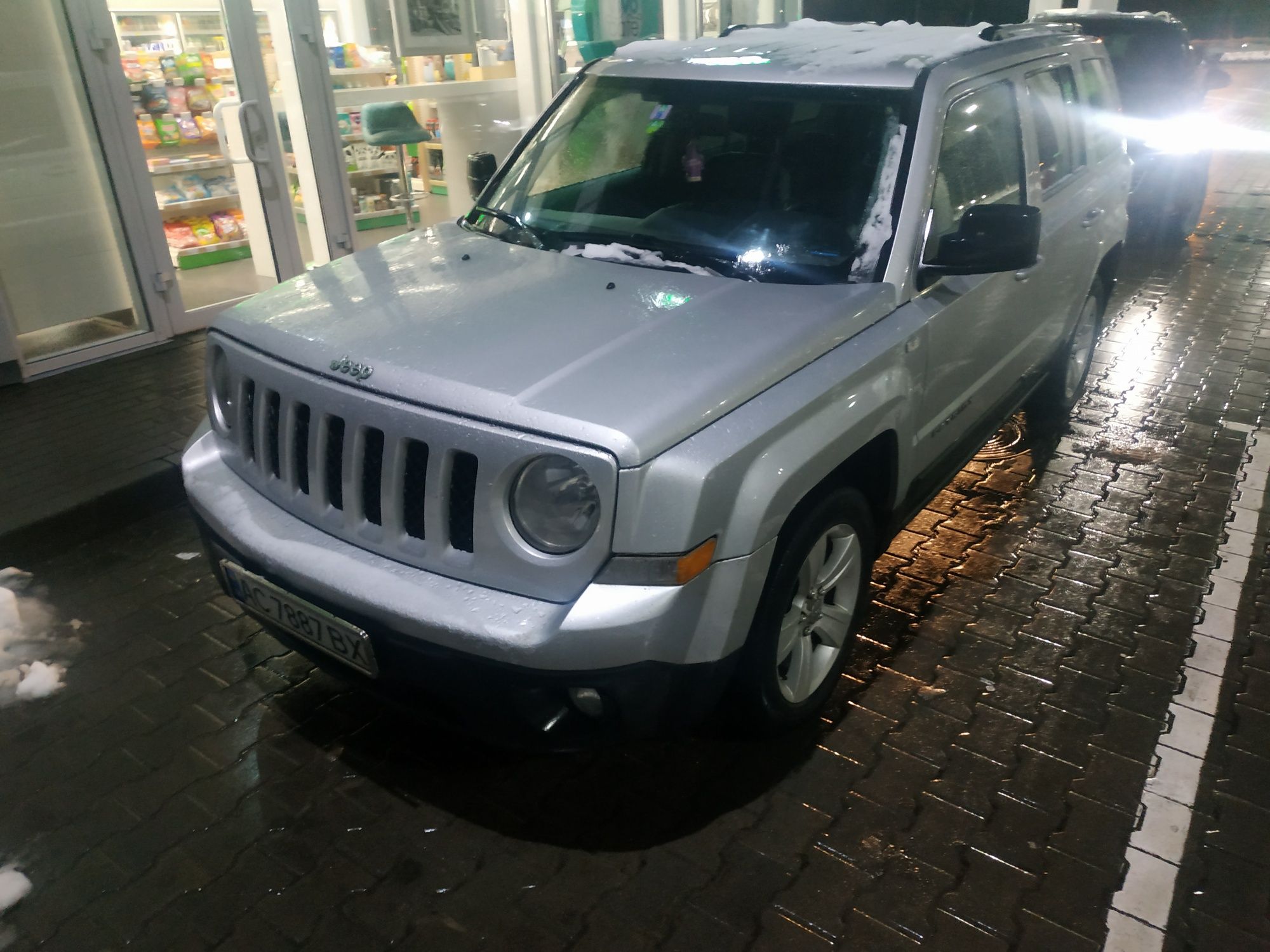 Jeep Patriot дизель 2.2 супер стан 4×4 можливий обмін