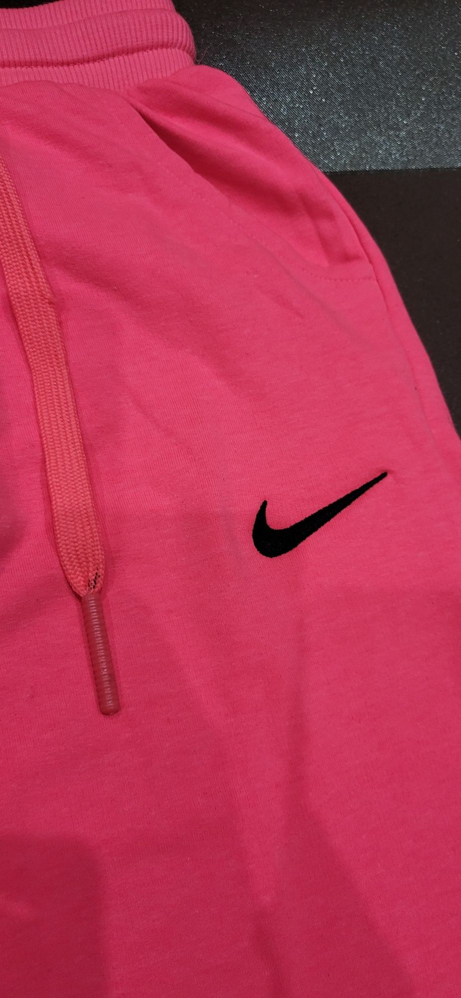 Neonowy dres damski młodzieżowy bawełna łyżwa nike S