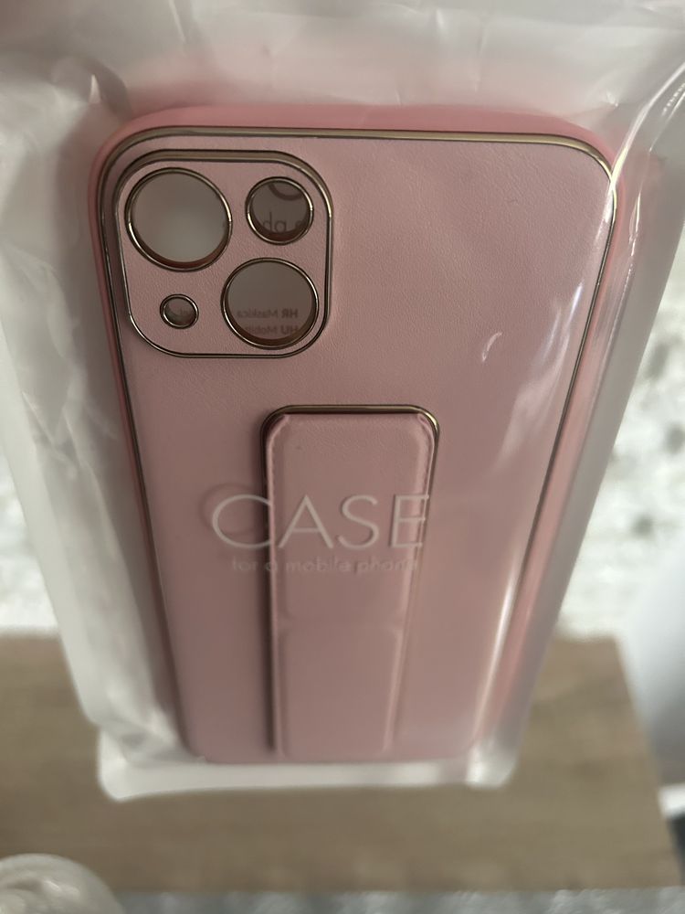 Etui rozowe pink pudrowy róż Iphone 14 Plus zlote dodatki