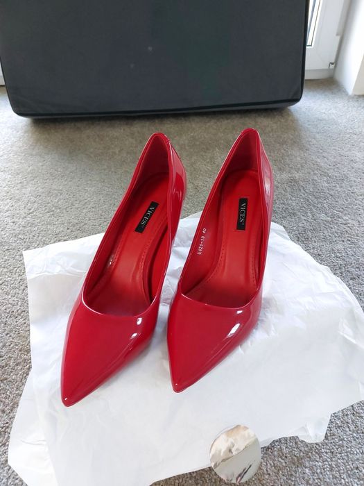 Buty czółenka pantofle Vices nowe 40 czerwone szpilki