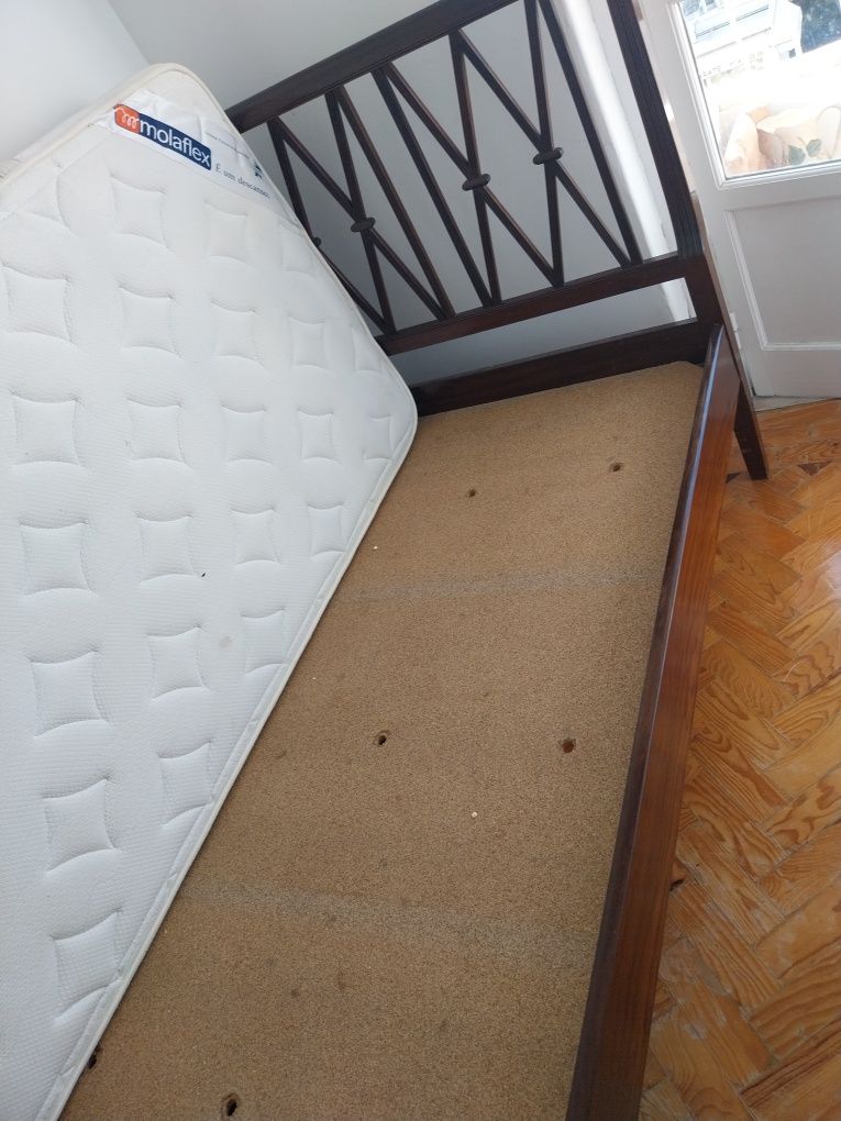 Cama de Solteiro