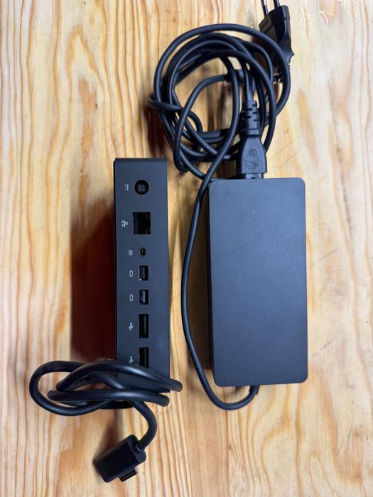 Vendo Tablet surface pro6 . Portátil laptop .