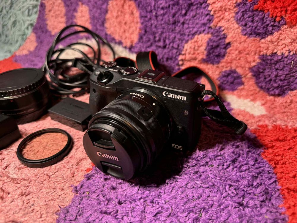 Aparat Canon Eos M3 + obiektyw 15-45 + adapter ef