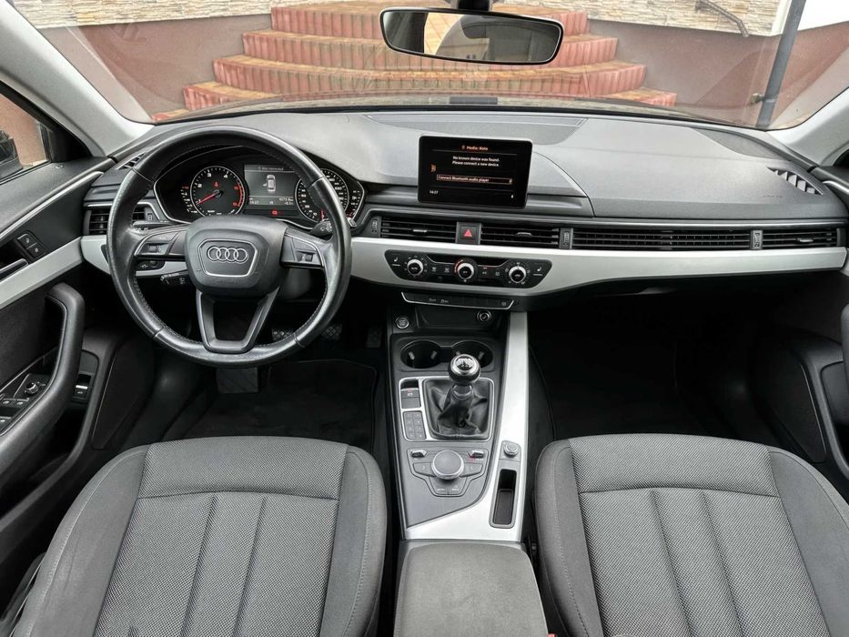 Audi A4      2016