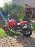 Ducati Monster 696