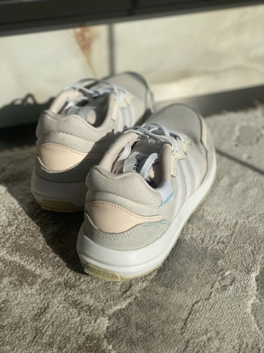 кроси жіночі adidas