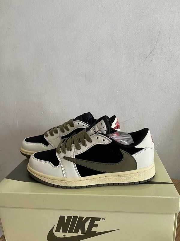 Jordan 1 Retro Low OG SP Travis Scott Olive  R.39
