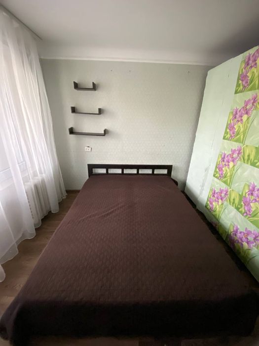 Кімната в гуртожитку Велика