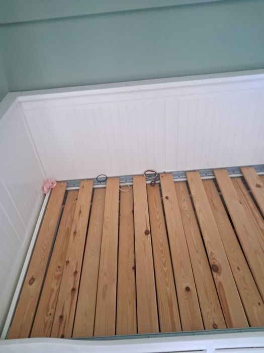 Łóżko Hemmnes młodzieżowe w stanie dobrym