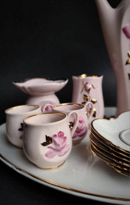 Каковий сервіз « Троянда» фафор СРСР , Коростень