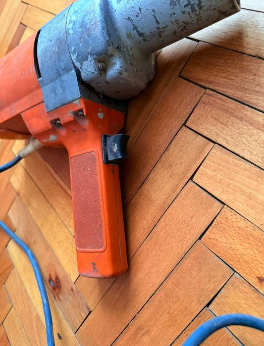 Електричний дриль