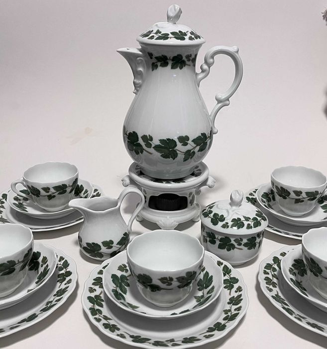 Zestaw herbata śniadaniowy porcelana Hutschenreuther "Weinlaub".