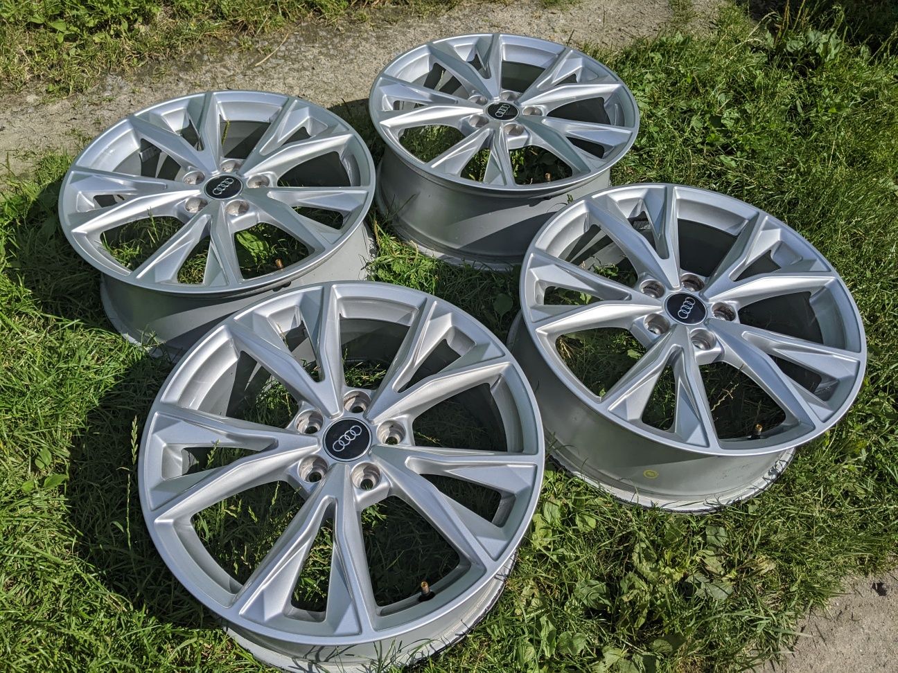 Литі диски R18 AUDI Q5 VW Golf 6 7 Passat B7 B8 Tiguan 2