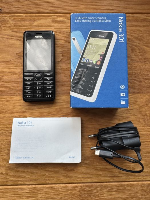 Telefon komorkowy Nokia 301 Black